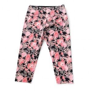 Casablanca Floral Women's Leggings - Pink and Black Capri